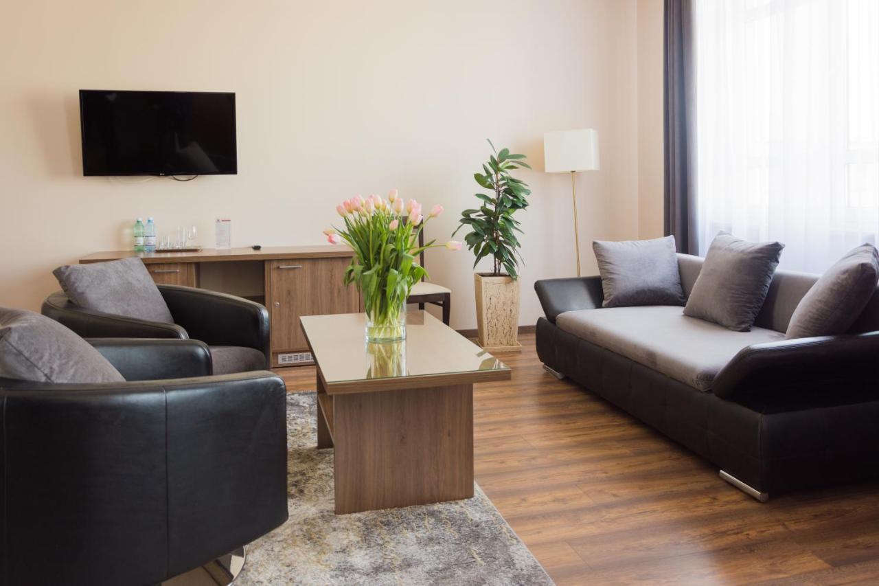 Portius Otel Krosno Dış mekan fotoğraf