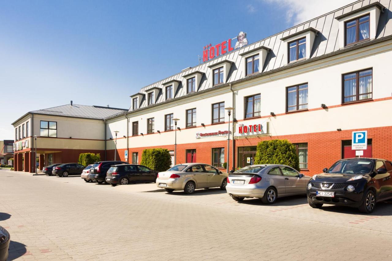 Portius Otel Krosno Dış mekan fotoğraf